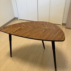 IKEA ミニテーブルの画像