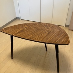 IKEA ミニテーブルの画像