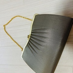 未使用ですが、保管中バック内側のみシミあり＊金糸の豪華な和装バック＆草履の画像