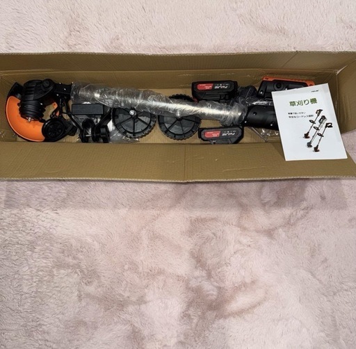 ❤️人気商品❤️ 電動草刈り機 充電式 草刈機 電動コードレス　バッテリー2個