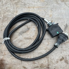 フォークリフト充電ケーブル