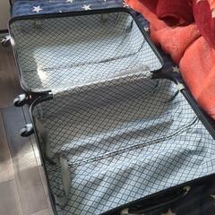 キャリーケースの画像