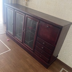 食器收納の画像