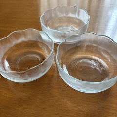 ガラス中鉢3個セット
