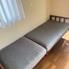ソファの画像