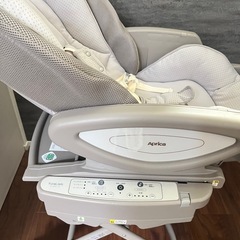 ユラリズム オート ハイローチェアの画像
