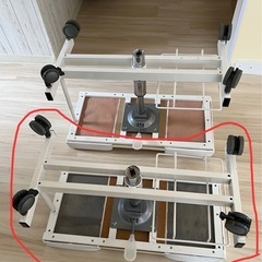 フット台/フットステージ/フットネイル/床上げ台/昇降台/ペディキュア専用オットマンの画像
