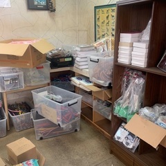 ペット用品100〜500円本日と6/27（最終日）の２日間の画像