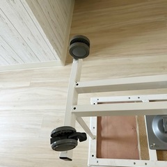 フット台/フットステージ/フットネイル/床上げ台/昇降台/ペディキュア専用オットマンの画像