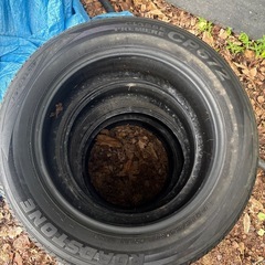 サマータイヤ　215/60R17 4本セット