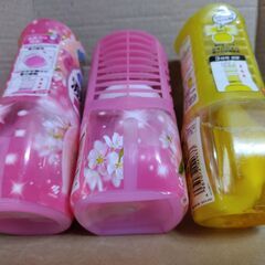 3点セット　【トイレの消臭元　もぎたて白桃　400ml】【トイレの消臭元 トイレ用 もぎたて白桃 400ml 消臭剤 小林製薬】【トイレの消臭元　爽やかはじけるレモン　400ml】の画像