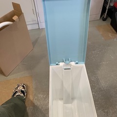 ゴミ箱の画像