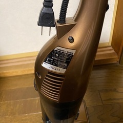 受け渡し者決定済み　ツインバード 掃除機　の画像