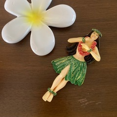🌺フラダンス　人形 マグネット