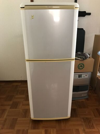 シャープ冷蔵庫 (shinji) 八日市の生活家電《その他》の中古