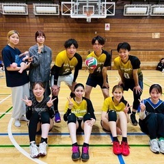 横浜市男女混合バレー  女性のみ募集