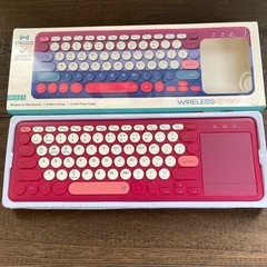 美品　パソコン　キーボード　ノート　タブレット　ピンク