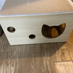 猫用木製　キャットハウス　白木　ユーズドひん