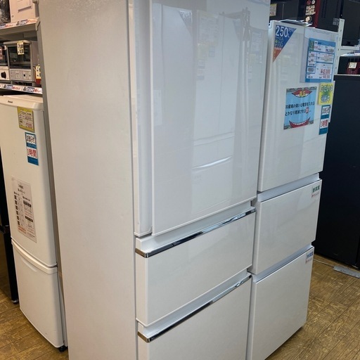 🍨人気🍨2017年製 MITSUBISHI 330L冷蔵庫 MR-CX33A-W1 3ドア 右開き