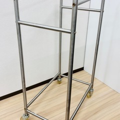 キャスター付き　スチールハンガーラック