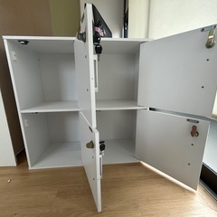 超美品！　4個鍵付きロッカー
の画像