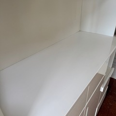 食器棚の画像