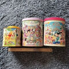 ディズニー　缶　①