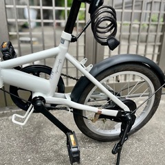 《売約済》【武蔵小山店】 UNELMA 折りたたみ自転車 MF101 ユネルマ 自転車 コンパクト 折りたたみ 軽量 16インチ ミニベロ 小径車 折畳自転車 町乗り 街乗り ママチャリ 通勤 通学 買い物 サイクリング おしゃれ自転車 小型自転車 ミニサイクル お買い物自転車 車載自転車 マットカラー シンプルデザイン カゴなし自転車の画像