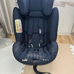チャイルドシート　Joie