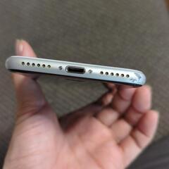 iPhone se 本体のみ 箱無しの画像