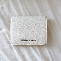 CHARLES&KEITH 折り財布　ホワイト