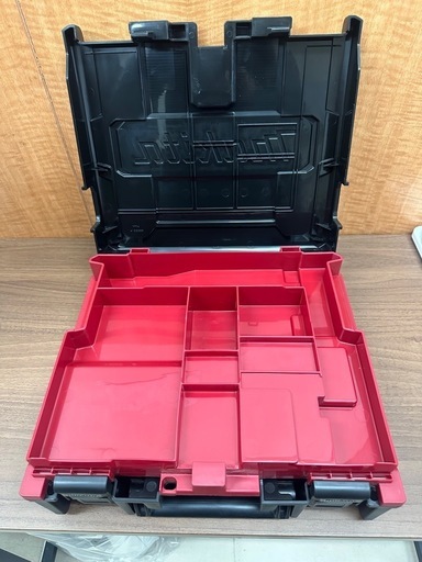 【塩尻市引き取り限定】makita マキタ インパクトドライバ 充電器&収納ケース 塩尻市引き取り限定】makita マキタ インパクトドライバ 充電器&収納