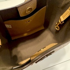 ♡used♡  トリーバーチ   マック グロー スモール バケットバッグ
の画像