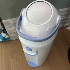 おむつのゴミ箱