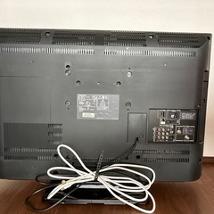 テレビ　東芝　REGZA 32V型の画像