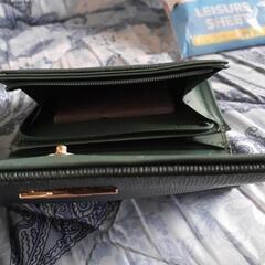 値下げしました美品❗スマホショルダーと財布の画像