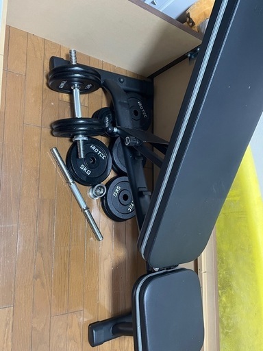 アイロテックダンベル70キロとトレーニングベンチ