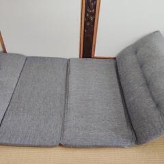 座椅子ベッドの画像