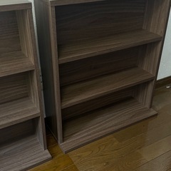 小さな本棚
の画像