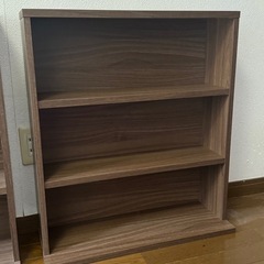 小さな本棚
の画像