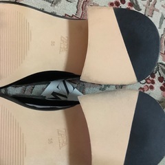 最終価格　50％OFF  ZARA 新品　タグ付きエナメル厚底ローファー🥿の画像