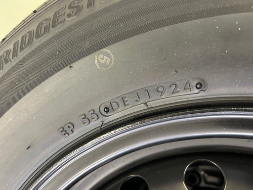 ハイエース夏タイヤ　ブリヂストン製 195/80R15 107/105L ⑥