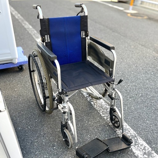 売約済み【武蔵小山店】 車椅子 介助用 折りたたみ 軽量 ミキ MIKI BAL-1 中古 介護 福祉 リハビリ 車イス 車いす 折りたたみ式 ブレーキ付き 送迎用 病院 施設 家庭用 介助式 介助