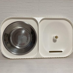 ペット用自動給水器 ホワイト 猫 中小型犬用 3L大容量高性能フィルター付きの画像