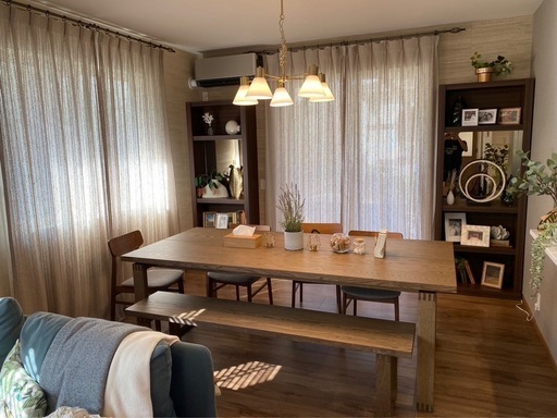 ダイニングテーブル・ベンチ