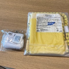 サンリオ　シナモンロール　サコッシュ、小銭入れの画像