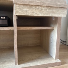 テレビボードの画像