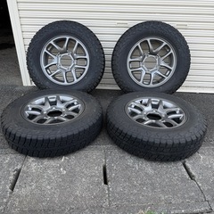 ジムニー　スタッドレス　ほぼ新品