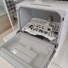リユースのサカイ栃木店★ジモティ割あり★ Panasonic 食器洗い乾燥機 NP-TCM4-W  20年製 動作確認／クリーニング済み TC9369の画像