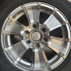 ハイエース　キーラタクティクスホイールの画像